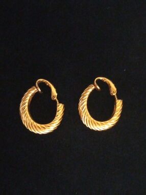 Classic Vintage Signed CROWN TRIFARI Twisted Hoop Earrings in Gold-Tone